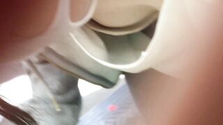 集荷客の胸チラ ネコ営業所 女子大生でした voyeur jp