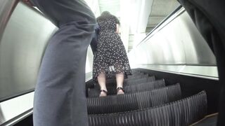 逆さ撮りの瞬間21 制服j 計5人セット フラッシュ撮影 エスカレーター voyeur jp