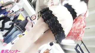 そんなミニじゃ見えるのは当たり前ol 歩行 その他 voyeur jp
