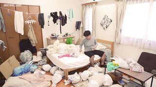HUNTB-523 A home cleaning service where the maid will clean while w... Reducing Mosaic JAV