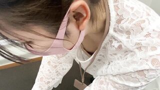 親子で参加ok 子供学習教室で大胆胸チラ パンチラ先生 007 voyeur jp