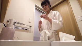 本気盗撮 勃起を誘うきれいなピンク乳首 小さなプルルンのおっぱい娘 全裸シャワーを思う存分に盗撮 voyeur jp