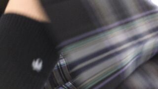 正統派 紺チェ女子は鮮やかな黄色生ｐでした jk9 4k voyeur jp