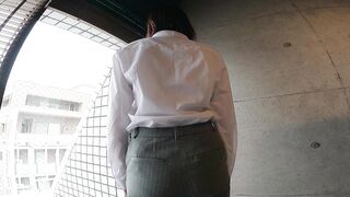 ワンコイン人妻パンチラ やる気の無さ にイライラして思わず説教 育休から現場復帰した営業おばさん voyeur jp