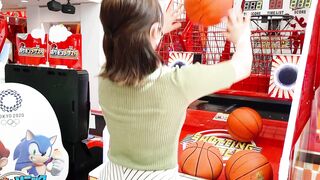 ゲーセン盗 豊満巨乳美少女 食い込みぷるぷるパンチラ voyeur jp