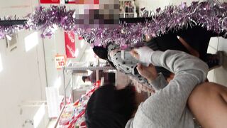 えっちなマンガを読んでる超美少女j ちゃんを粘着接写 お尻タッチ voyeur jp