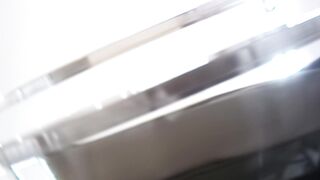 181 濃紺ワンピ店員さん 白パンツ voyeur jp