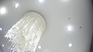 182 濃いピンクパンツ店員さん voyeur jp