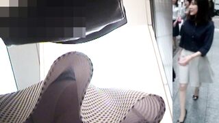 一流olの陥穽 下りエスカはパラダイス voyeur jp