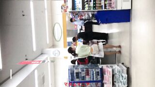 綺麗な奥様のスカートの中の秘密part31 voyeur jp