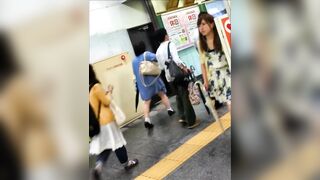 街のお姉さん達のパンティvol 22 voyeur jp