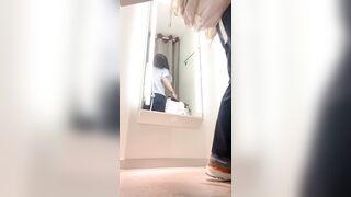 某更衣室 着替えvol 26 可愛らしいスポーツ系女子と美乳妊婦さん voyeur jp
