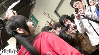 某有名コスプレイヤーがカーイベントでスカートの中にカメラ入れられて泣かされちゃいましたultra高画質ver voyeur jp