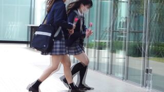 卒業して油断しちゃった系エイティーン2人組 voyeur jp
