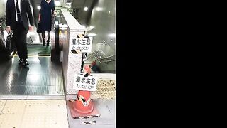 同僚と一緒なのに撮られたol編 逆さの現場撮りno 291 voyeur jp 01