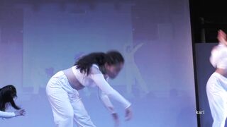 美人ダンサーさん 衣装のインナーがずり落ちるハプニング voyeur jp
