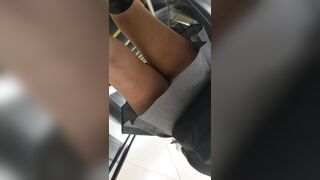 生足女子の逆さ voyeur jp