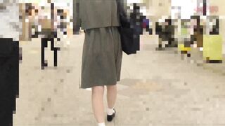 特典有 電車痴漢 目白にある超絶お嬢様校の美少女jkがはしたなくヨダレを垂らして驚愕の28連続痙攣アクメ voyeur jp