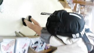 モコモコアウターの極細美少女 voyeur jp