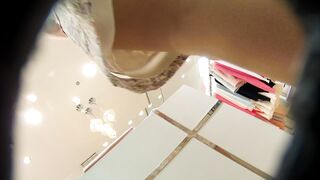 60fpsリマスター 再販 フルhd高画質パンチラ逆さ撮り019 ゆるふわ店員さん voyeur jp