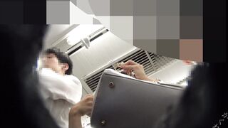 パンチラ小人目線 pa to475 電車編 voyeur jp