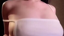 Perky tits latina fucking herself on cam